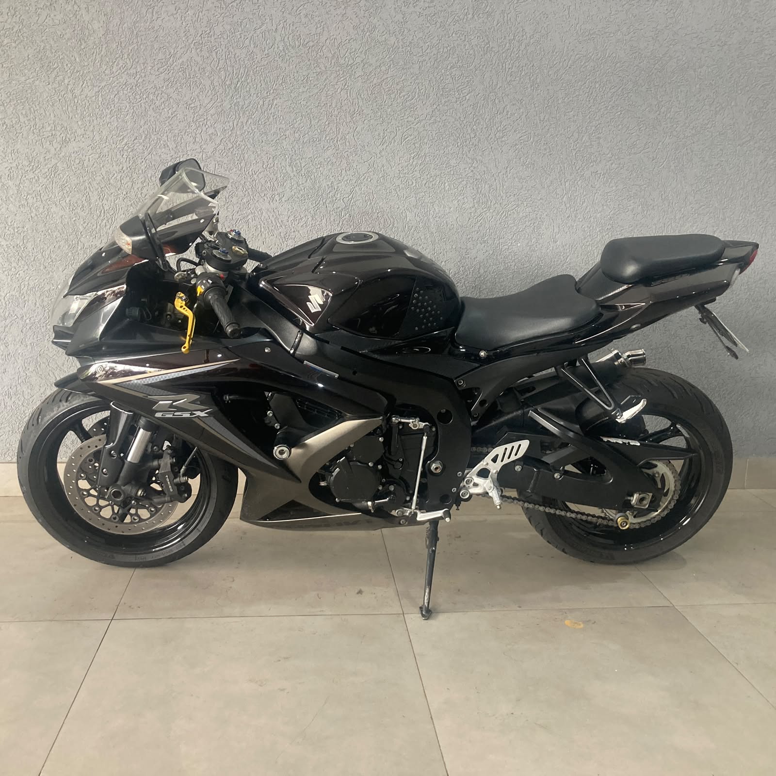 Foto 4 de Suzuki GSX 750 -SRAD 2012/2013