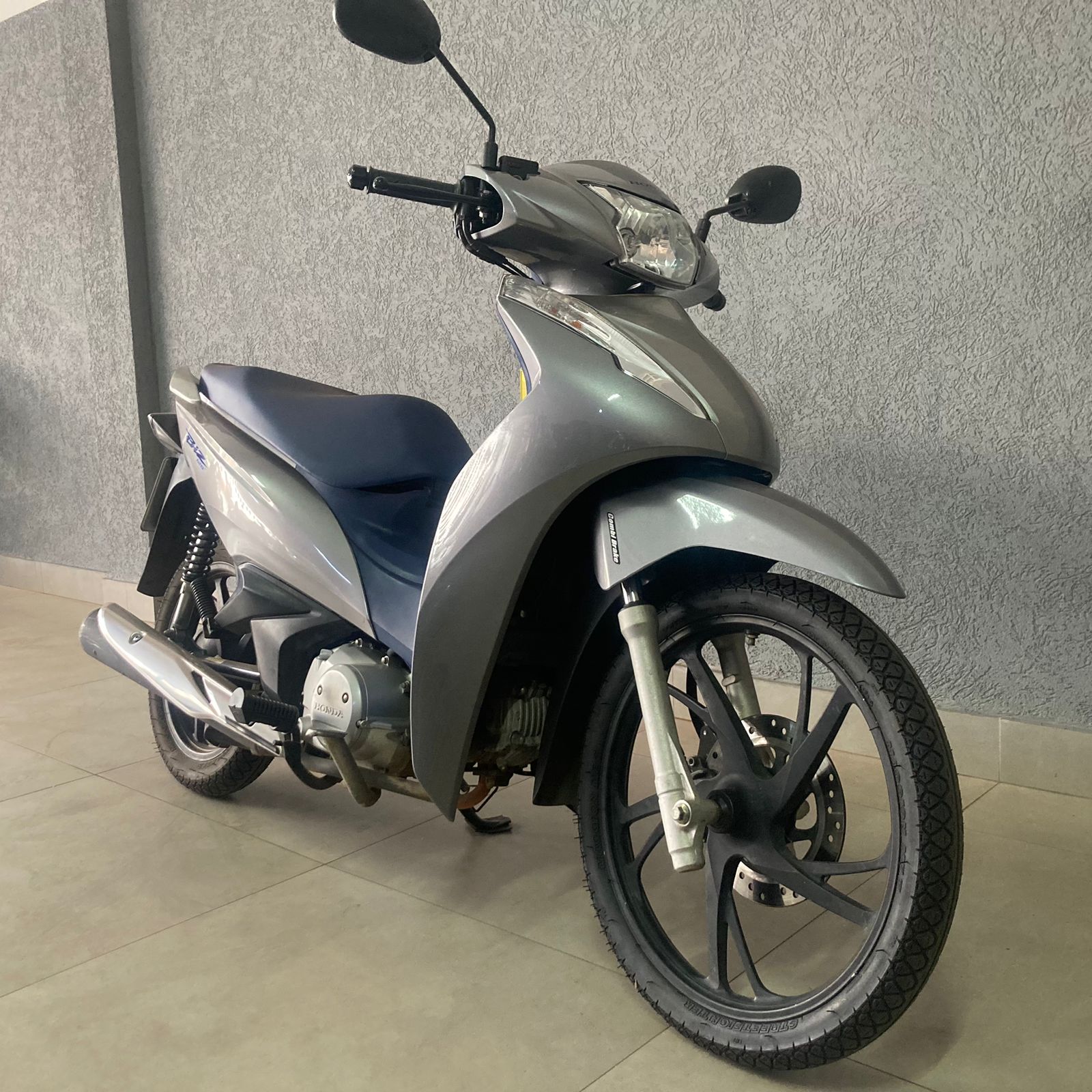 Foto 2 de Honda BIZ 125 EX 2021/2021