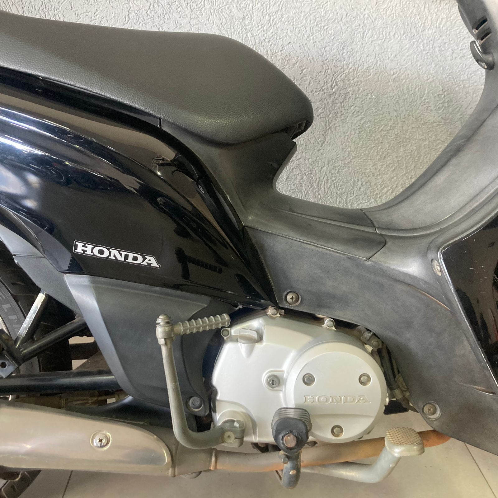 Foto 8 de Honda BIZ 125 ES 2014/2014
