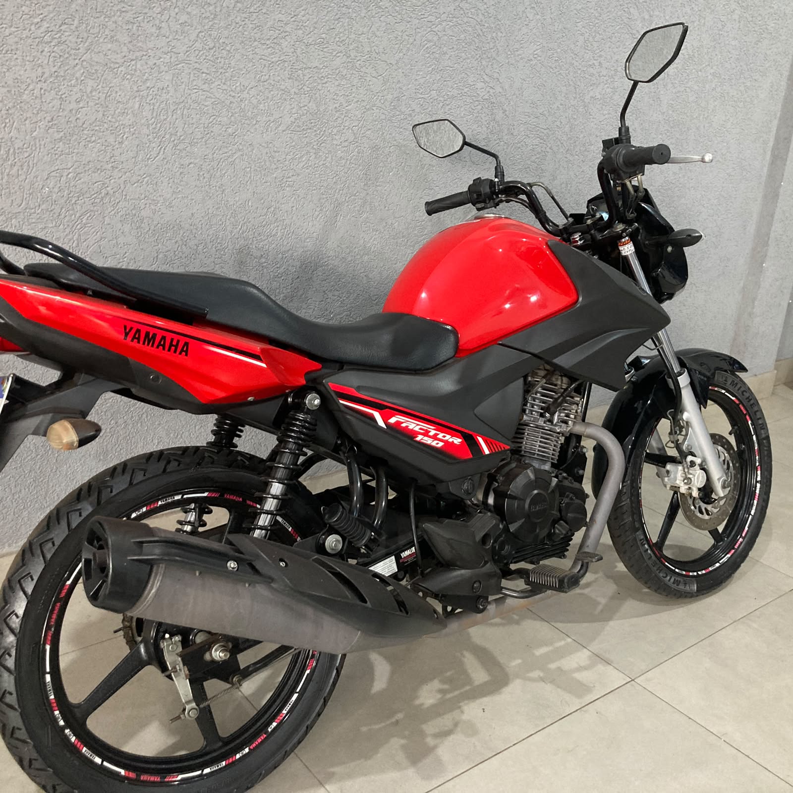 Foto 3 de Yamaha FACTOR 150 2022/2023