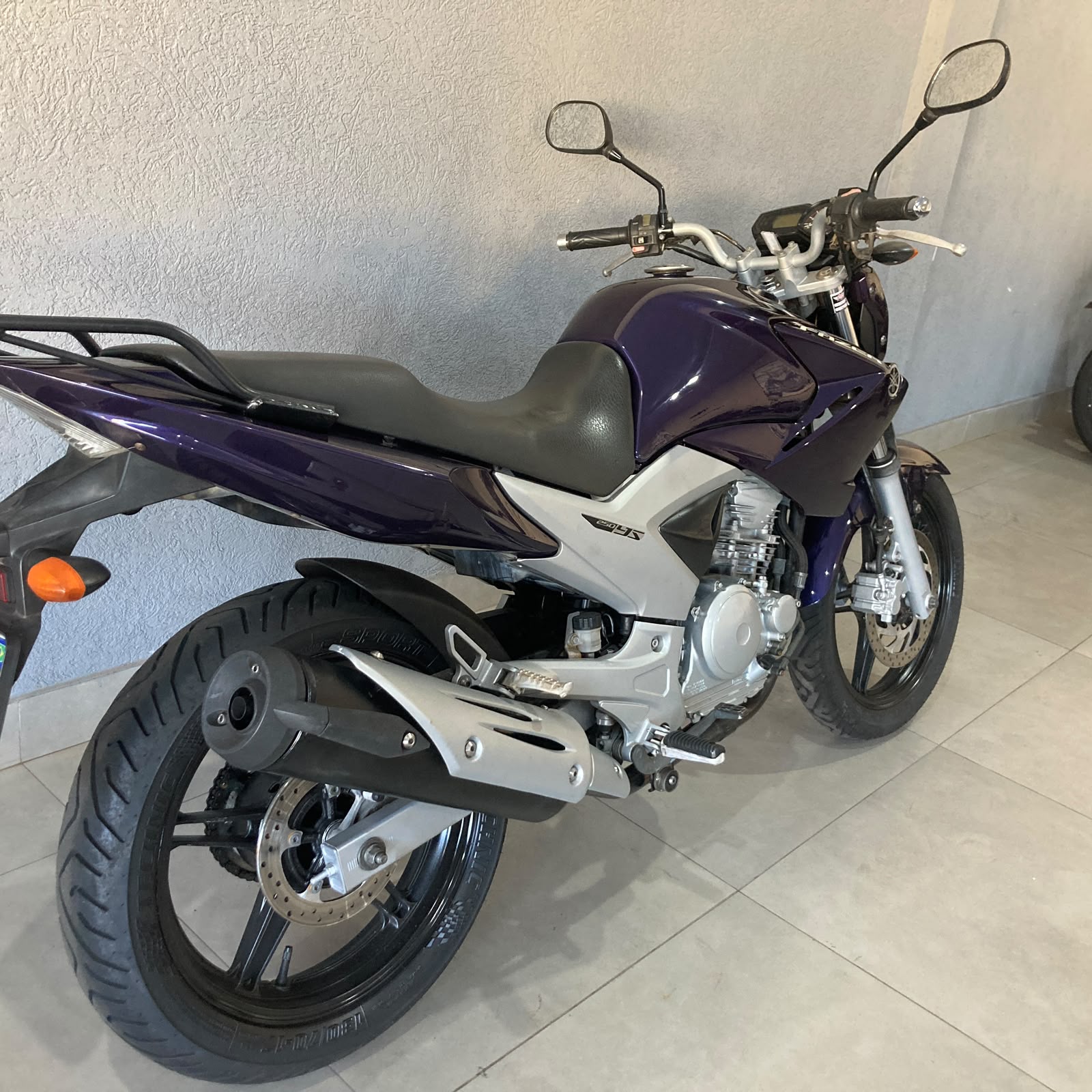 Foto 3 de Yamaha FAZER 250 2011/2012