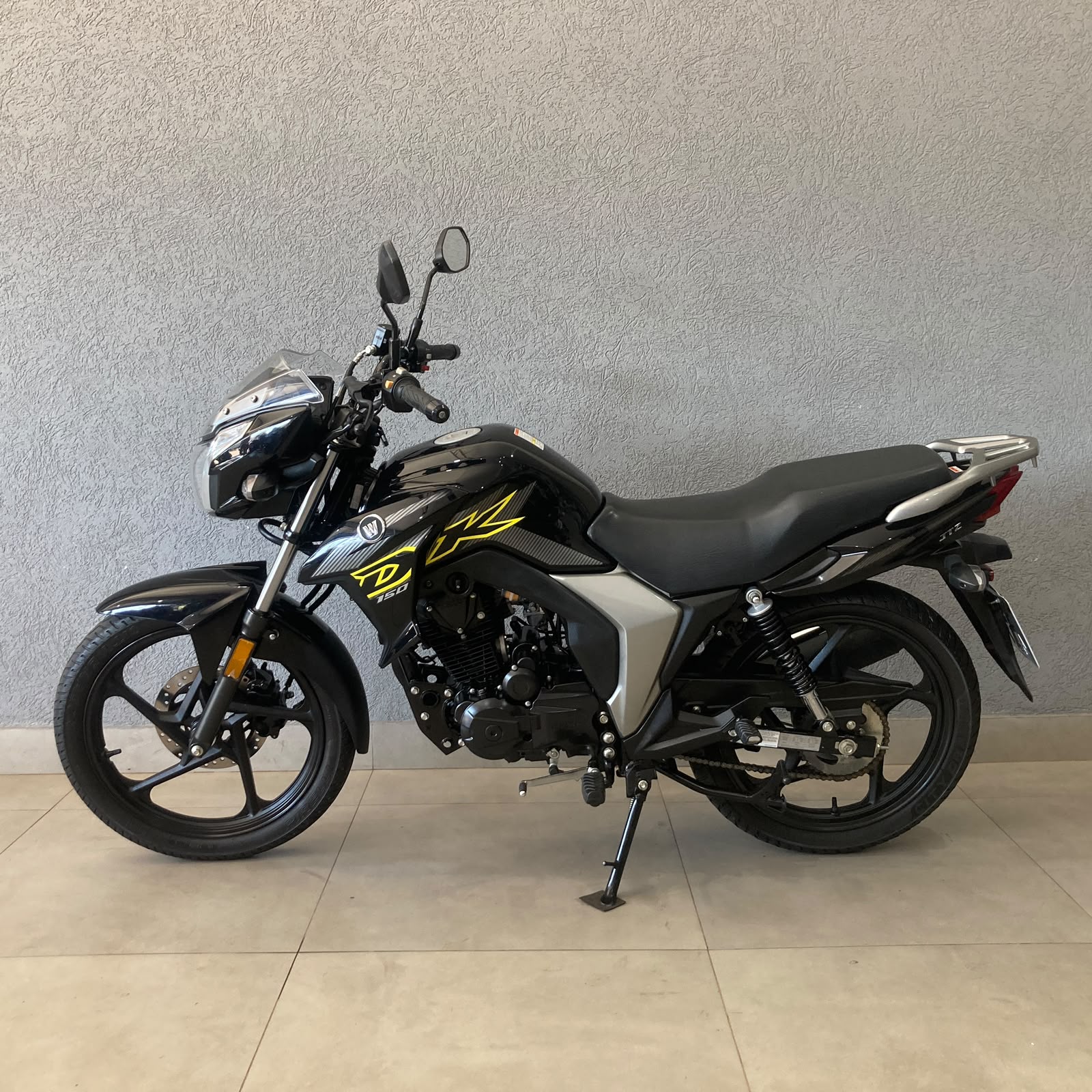 Foto 4 de Haojue/Suzuki DK 150 2023/2024