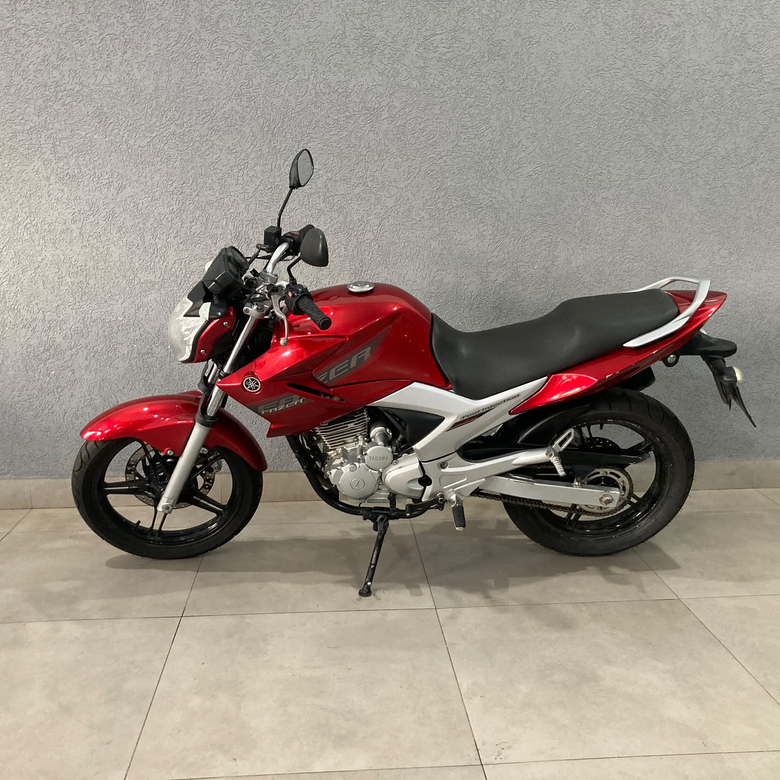 Foto 4 de Yamaha FAZER 250 2011/2012