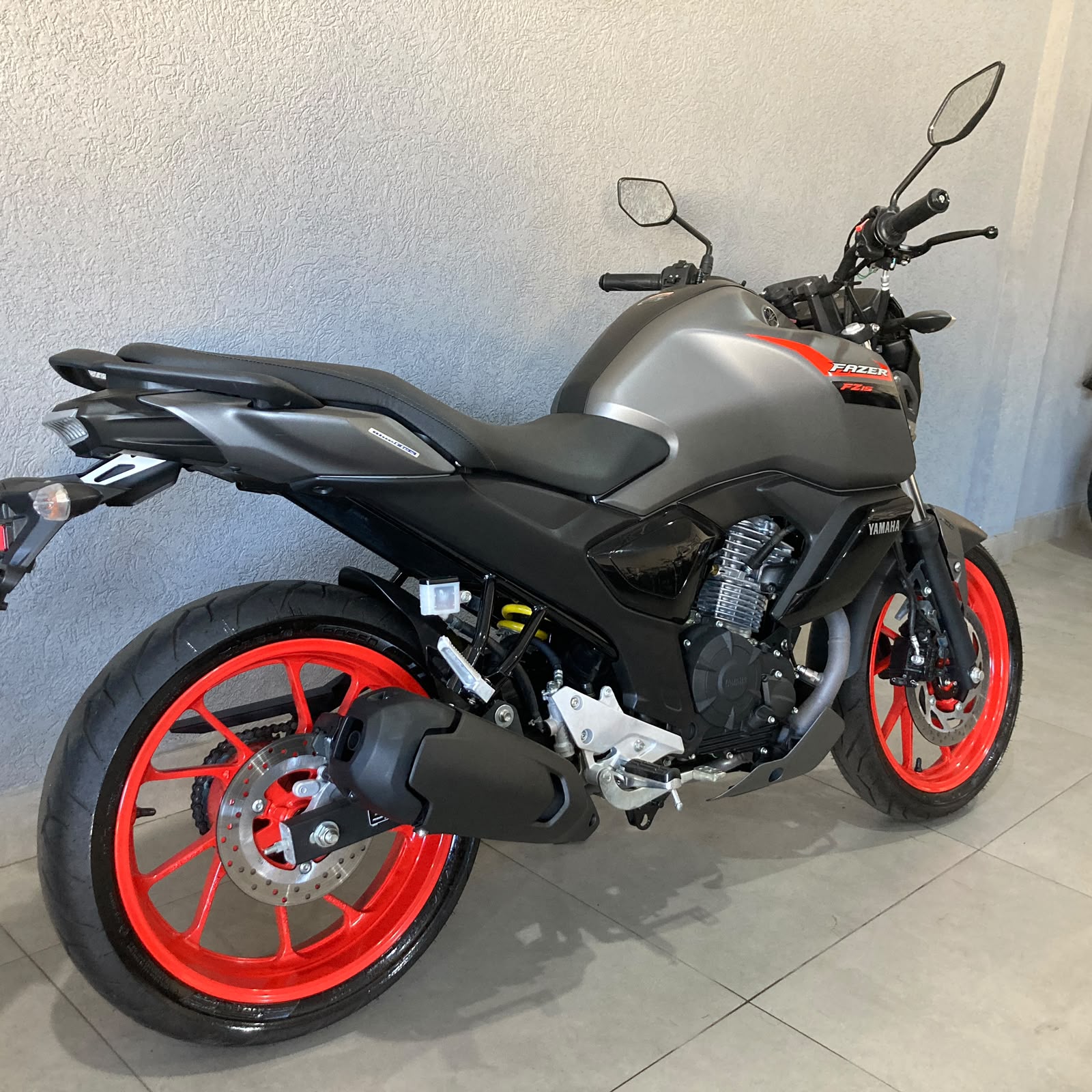 Foto 3 de Yamaha FZ-15 ABS 2025/2025