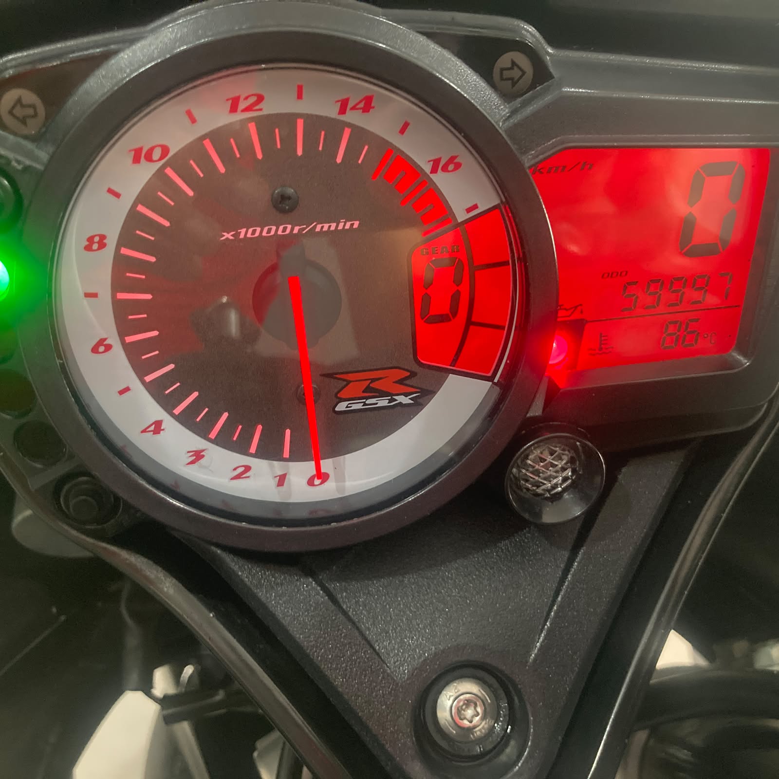 Foto 6 de Suzuki GSX 750 -SRAD 2012/2013