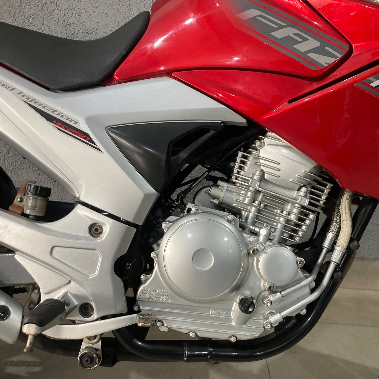 Foto 8 de Yamaha FAZER 250 2011/2012