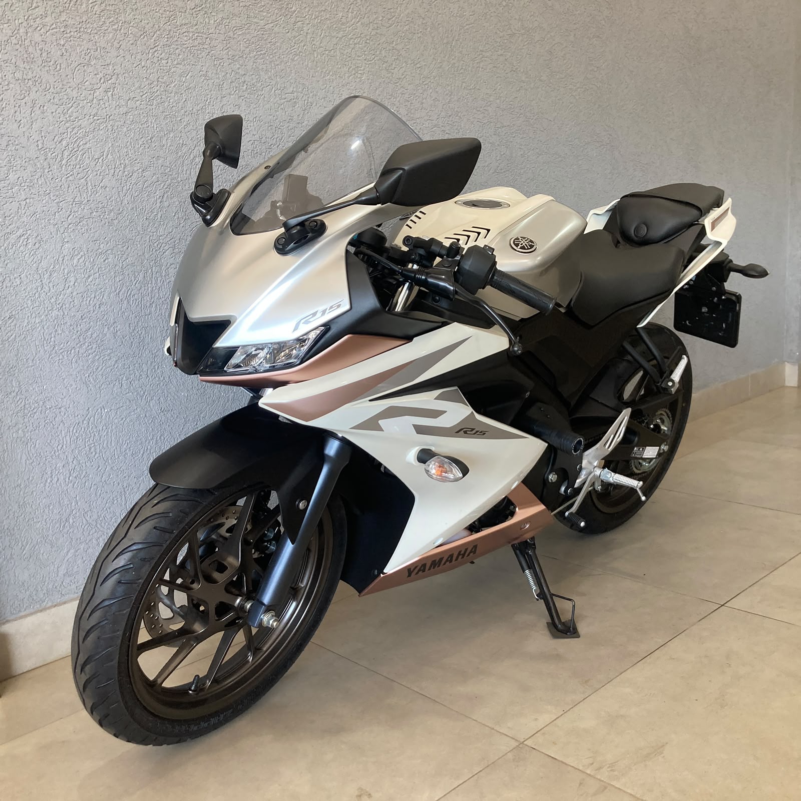 Foto 4 de Yamaha R-15 ABS 2026/2026