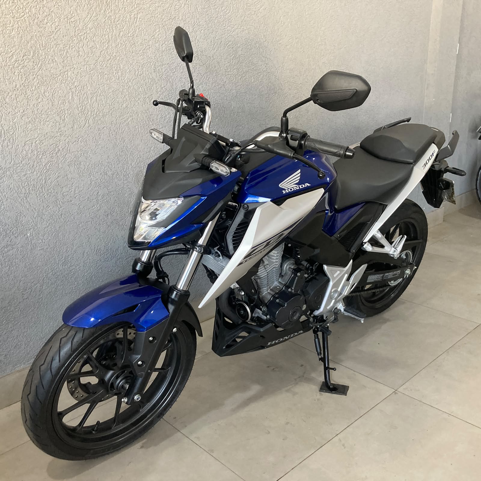 Foto 5 de Honda CB 300F TWISTER 2026/2026