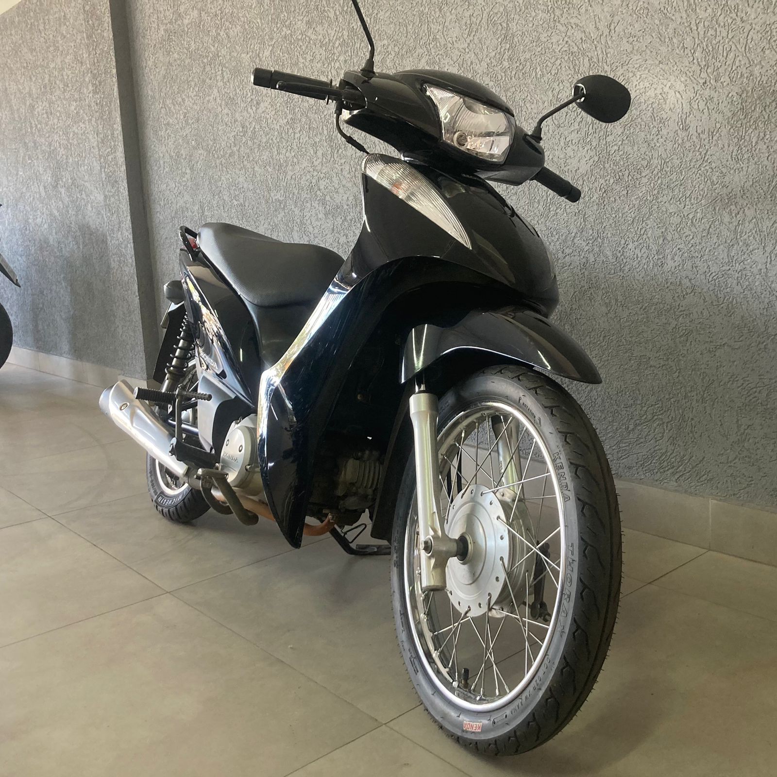 Foto 2 de Honda BIZ 125 ES 2014/2014