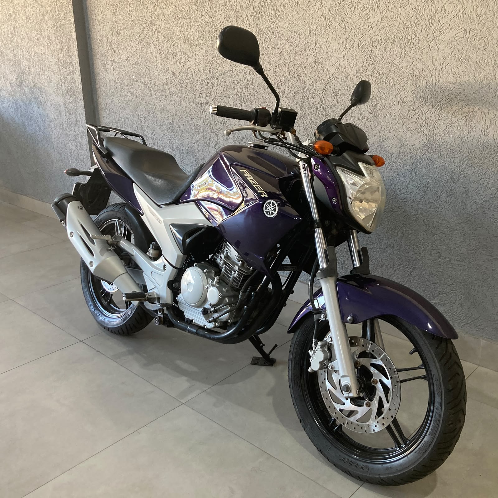 Foto 2 de Yamaha FAZER 250 2011/2012