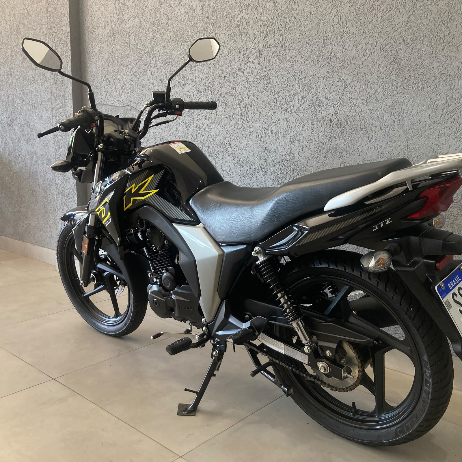 Foto 6 de Haojue/Suzuki DK 150 2023/2024