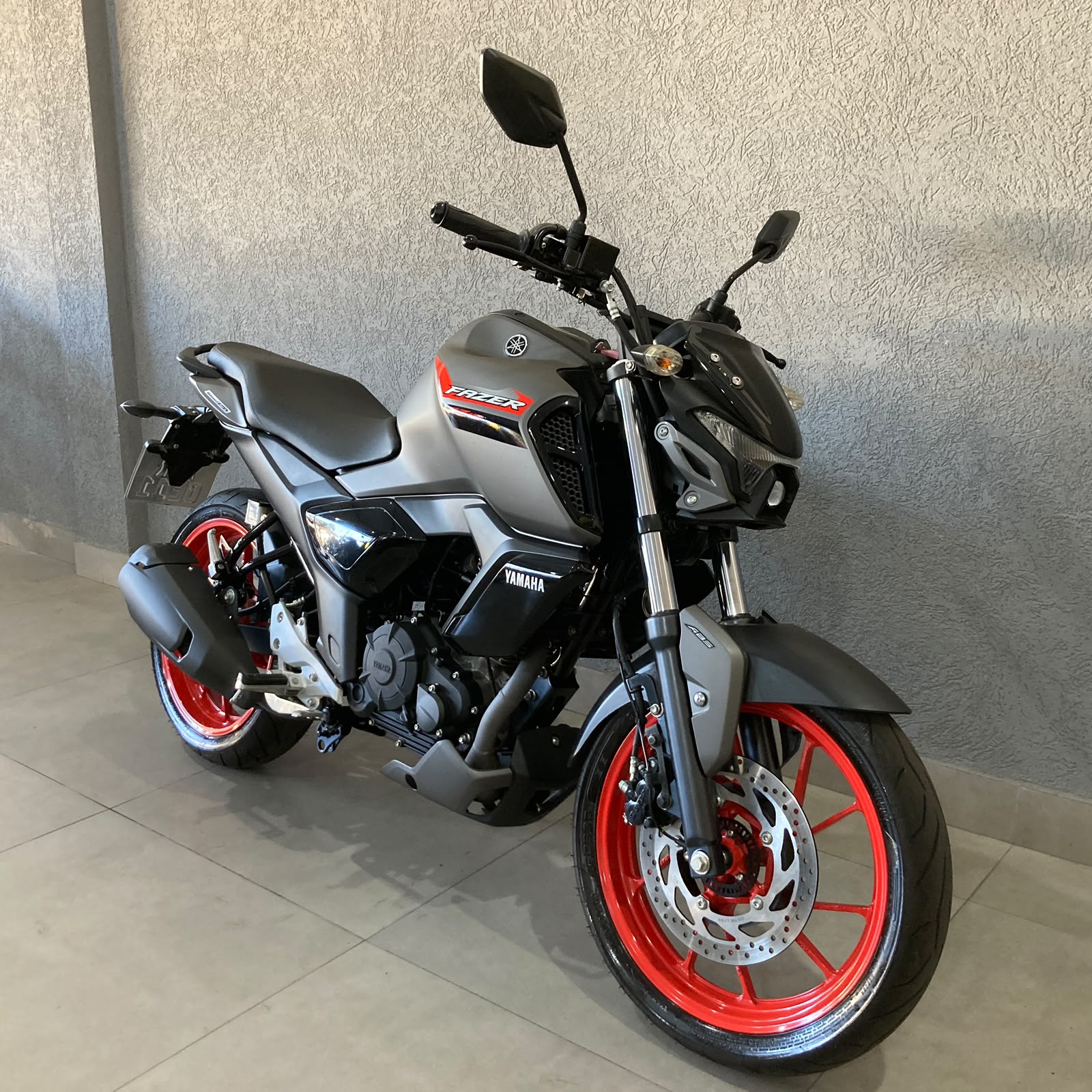 Foto 2 de Yamaha FZ-15 ABS 2025/2025