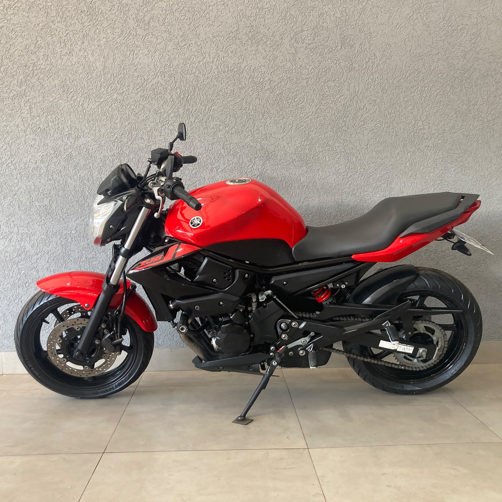 Foto 4 de Yamaha XJ6 - N 2012/2012