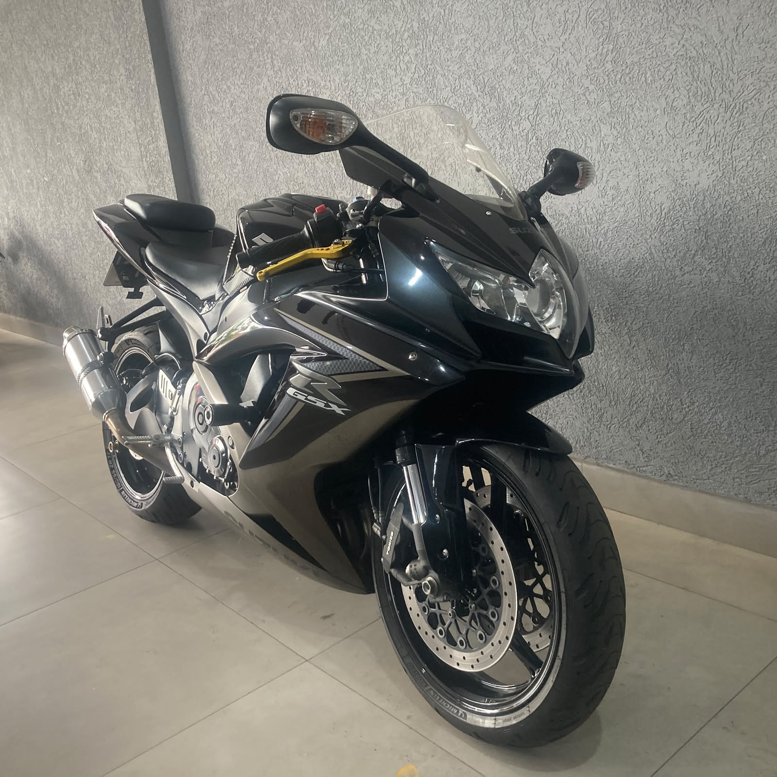 Foto 2 de Suzuki GSX 750 -SRAD 2012/2013
